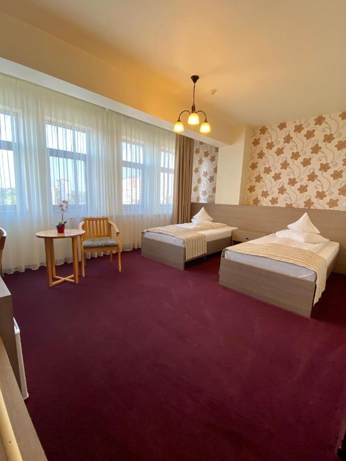 Pensiunea Rix Rooms Φωξάνη Εξωτερικό φωτογραφία