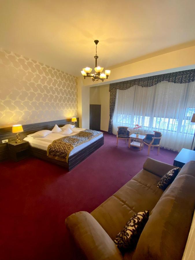 Pensiunea Rix Rooms Φωξάνη Εξωτερικό φωτογραφία