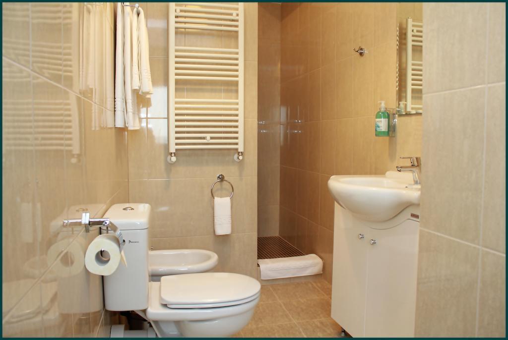 Pensiunea Rix Rooms Φωξάνη Δωμάτιο φωτογραφία