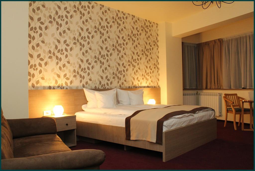 Pensiunea Rix Rooms Φωξάνη Δωμάτιο φωτογραφία